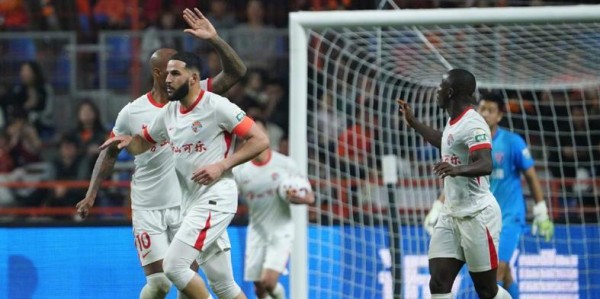 开云体育入口-凤凰山屠宰场！蓉城磨刀霍霍 血洗新鹏城后 海牛也是案板上的肉？