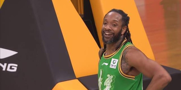 开云体育app-加时赛15-2，辽宁男篮连胜收官 赵继伟16+8接管比赛 乌戈战术大师