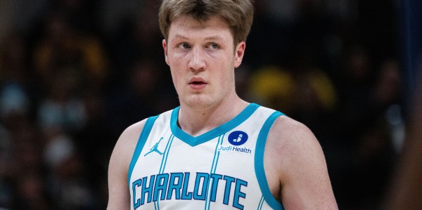 开云app官网-还是看你下半场！克尼佩尔半场毫无手感 6中1&amp;amp;三分5中0仅拿2分