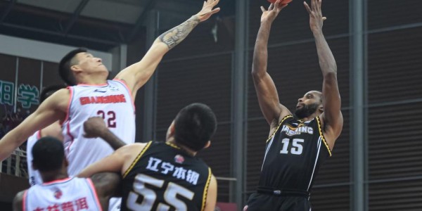 索要高薪遭拒！CBA昔日超级外援与山东签约谈崩，有望重返辽篮？